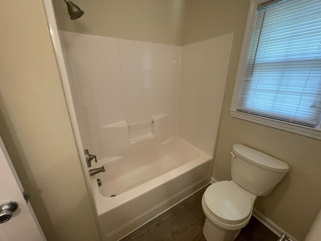 Building Photo - 5039 Coker St