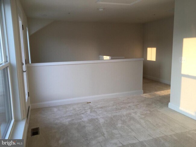 Building Photo - 22591 Amendola Terrace