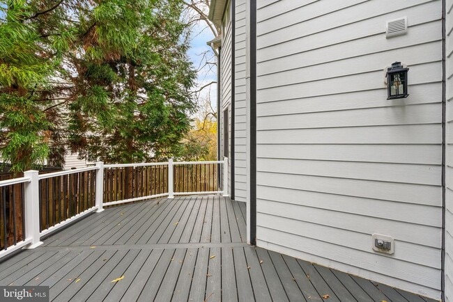 Building Photo - 3336 Jones Bridge Ct