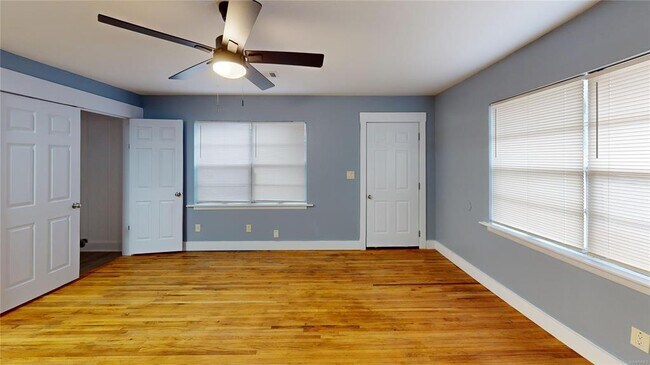 Building Photo - 302 Moncrief St