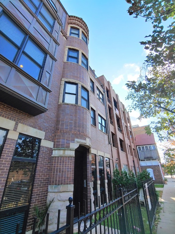 Building Photo - Noble Square 2b/2b Condo Rental