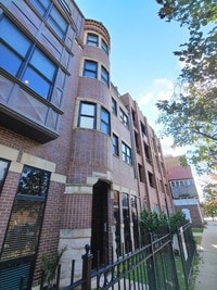 Building Photo - Noble Square 2b/2b Condo Rental