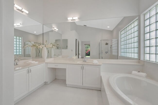 Building Photo - 7575 Doubleton Dr