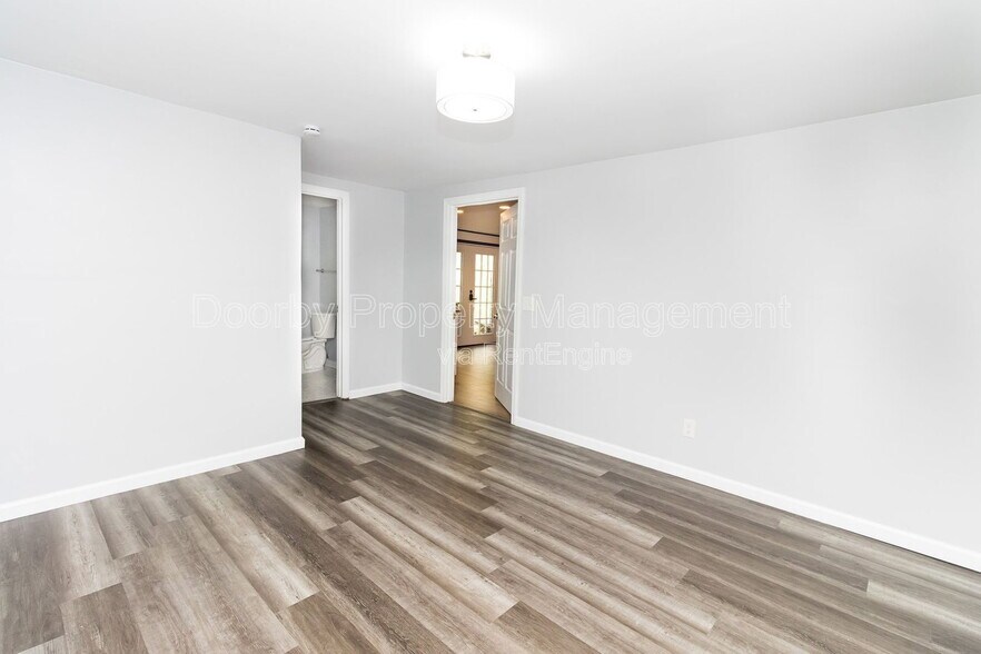 Building Photo - 1313 Timbercrest Ln
