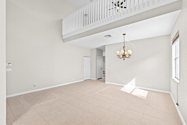 Building Photo - 266 Berenger Walk