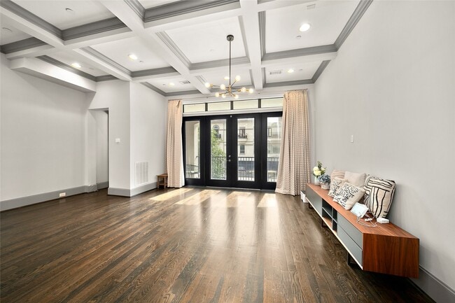 Building Photo - 2905 Bering Dr
