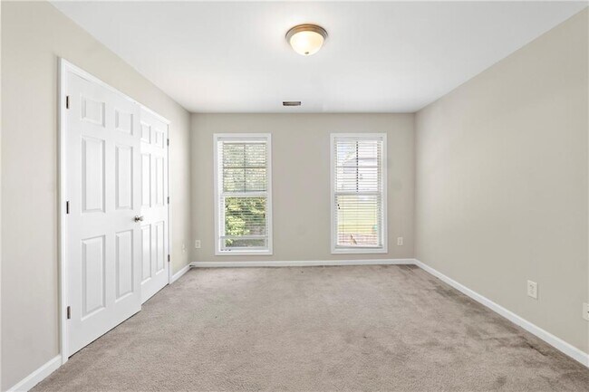 Building Photo - 4660 Lake Hill Trail