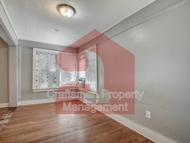 Building Photo - 2309 1/2 N Florida Ave
