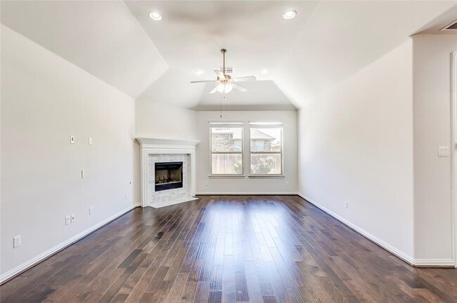 Building Photo - 2918 Diego Dr