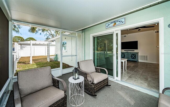 Building Photo - 969 Gulf View Blvd