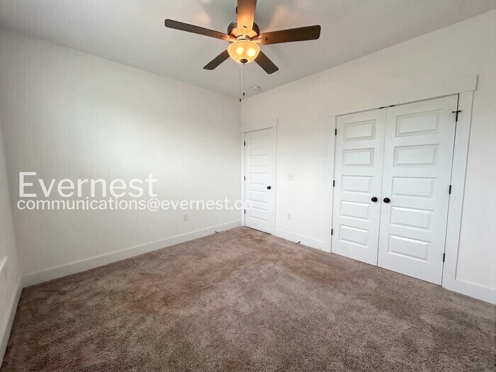 Building Photo - 2311 Murano Dr