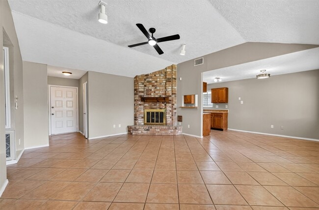 Building Photo - 14002 Kathi Lynn Ln