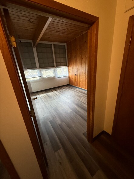 Building Photo - 224 Halsey St