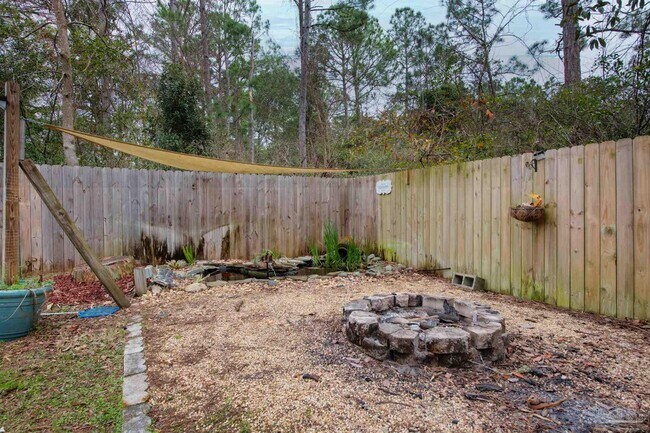 Building Photo - 9033 Bluebay Ln