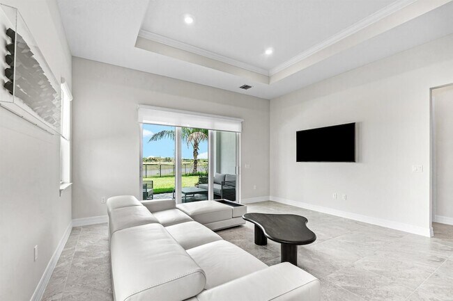 Building Photo - 12325 Frontline Ln