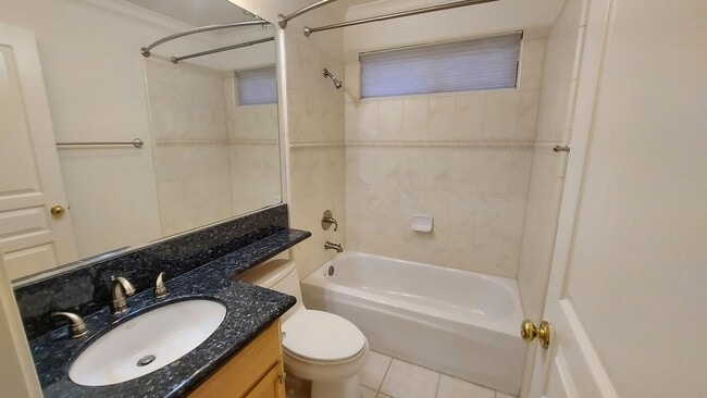 Building Photo - Excellent single story, 4 bedroom 3 bath home in Ashley Woods, a gated Granite Bay Neighborhood.