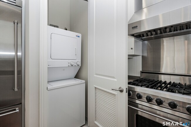 Building Photo - 50 Stone Ridge Way