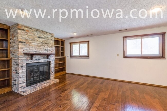 Building Photo - SHORT TERM LEASE!!  4 Bedroom, 2 Bath Home In Ames