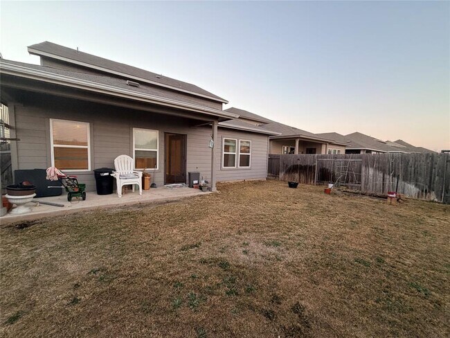 Building Photo - 1645 Settlers Glen Dr