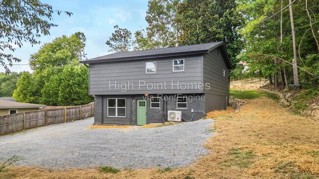 Building Photo - 932 Hurtt Rd