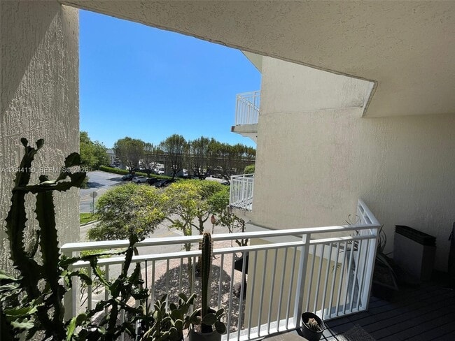 Building Photo - 7280 SW 90th St
