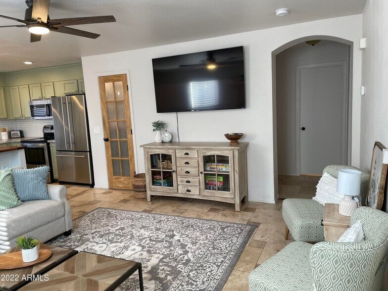 Primary Photo - 106 S 110th St