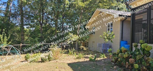 Building Photo - 9328 Berkshire Cir