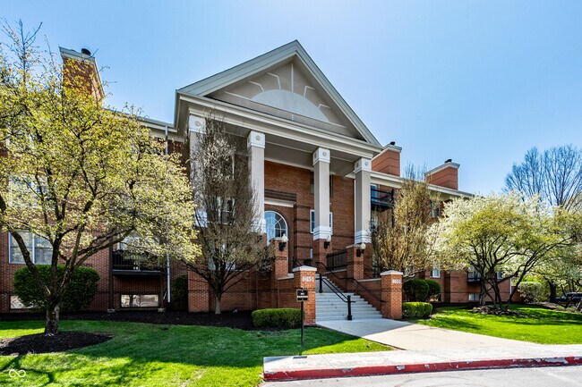 Building Photo - 8651 Jaffa Ct Dr E