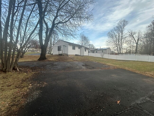 Building Photo - 63 Blauvelt Rd