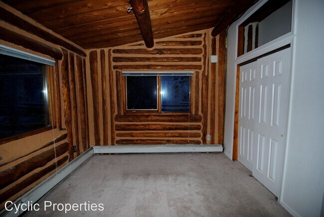 Building Photo - 4 br, 2 bath House - 2431 Schutzen