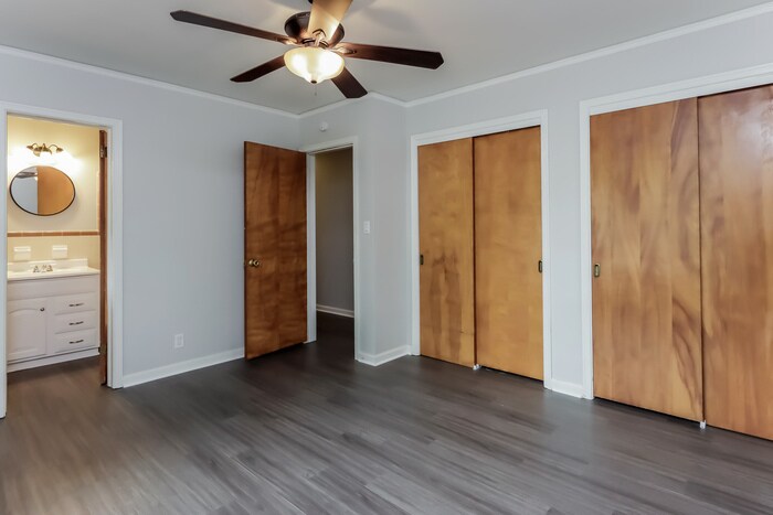 Building Photo - 937 Green Forest Ct