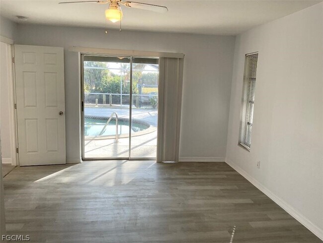 Building Photo - 5213 SW 2nd Pl