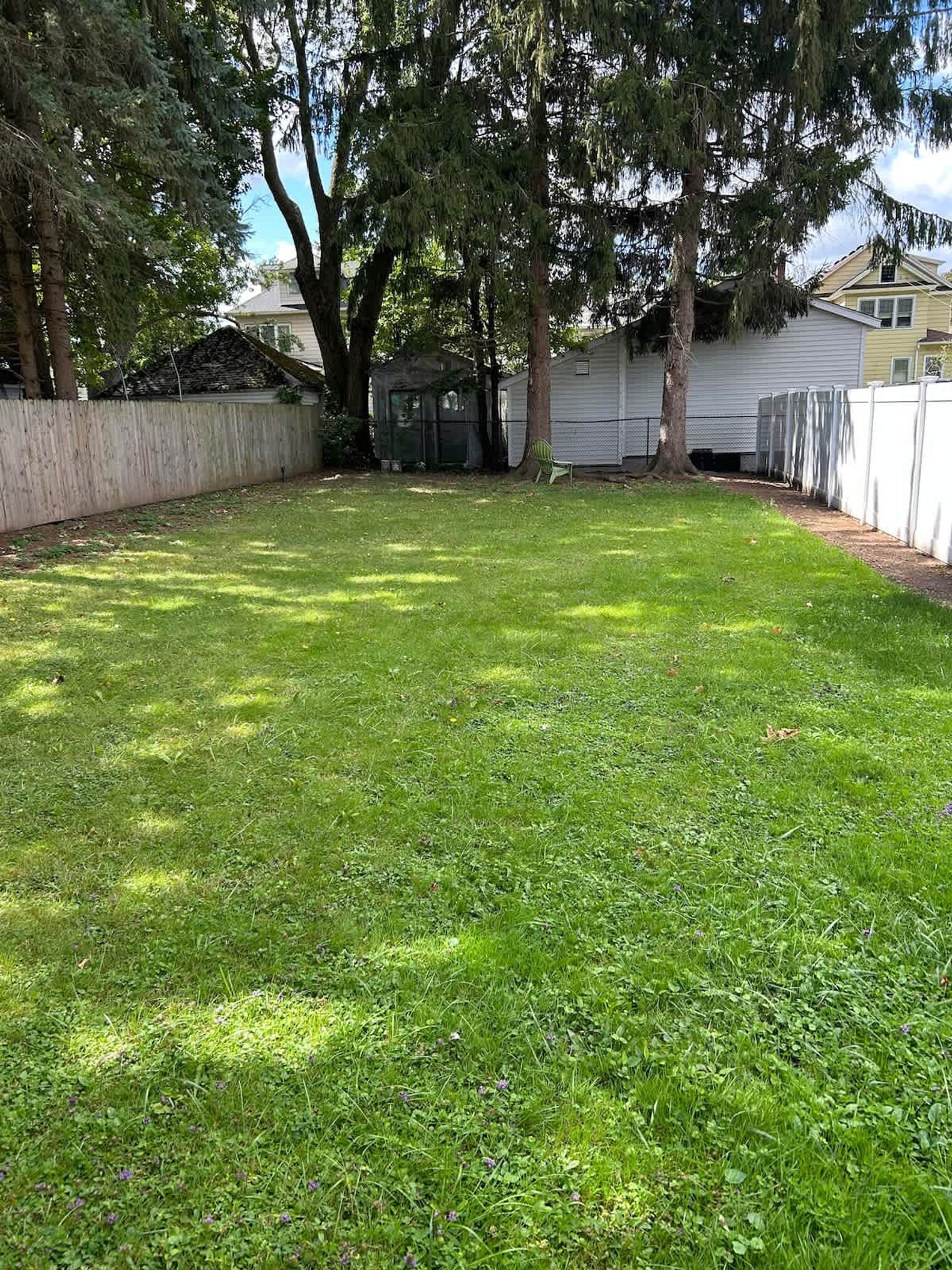 Building Photo - 160 Stafford Ave