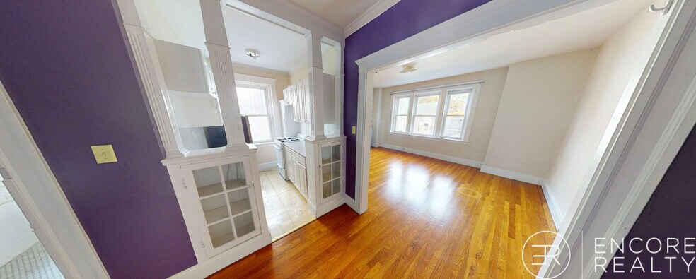 Building Photo - 11 Gray St