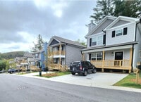 Building Photo - Hampton Estates Townhomes