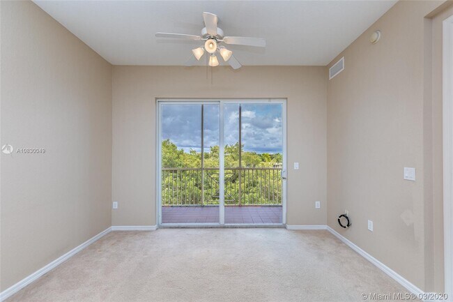 Building Photo - 3600 Oaks Clubhouse Dr