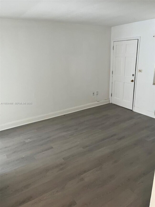 Building Photo - 1540 NW 55th Terrace