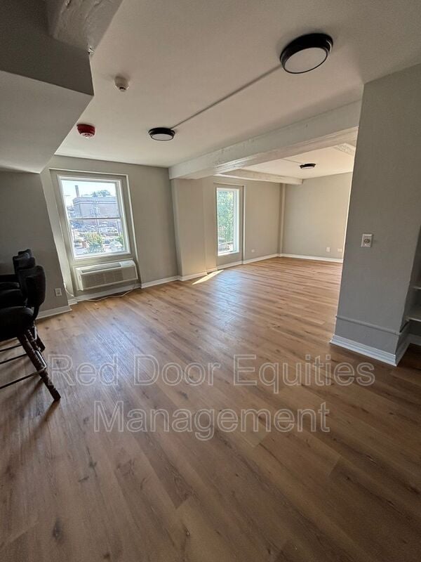 Building Photo - 123 N Broad St