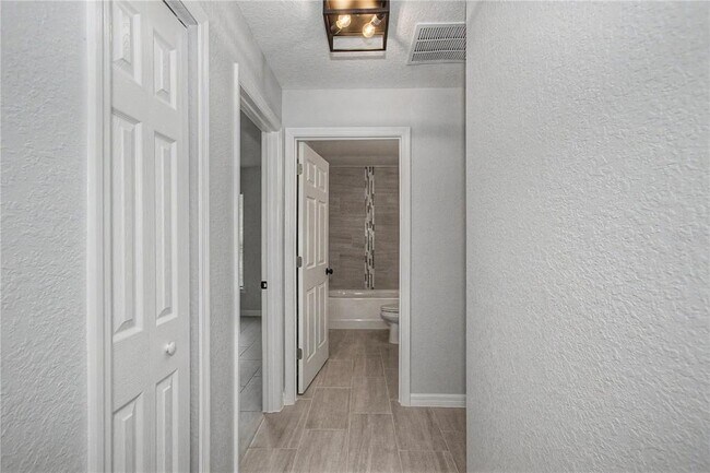 Building Photo - 5783 NW 11th Pl