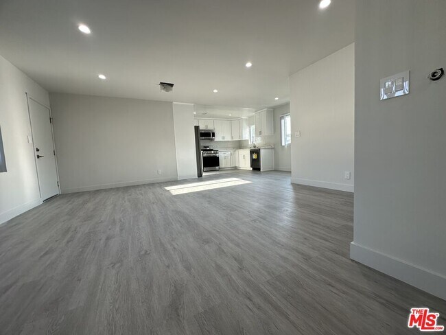 Building Photo - 1145 S Holt Ave