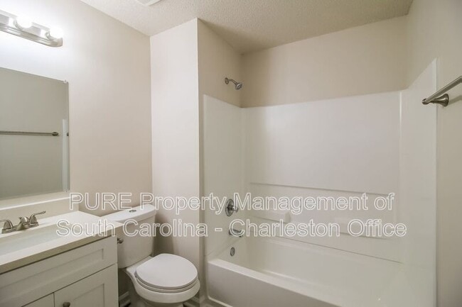Building Photo - 312 MacGregor Dr