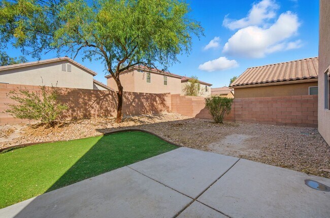 Building Photo - Stunning 4 bedroom home In North Las Vegas