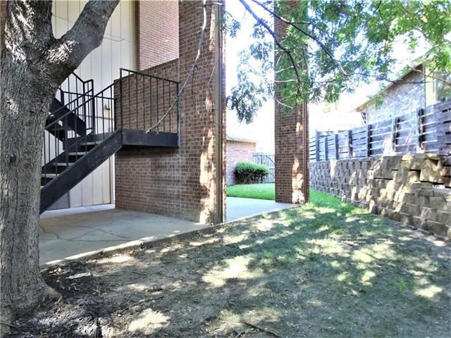 Building Photo - 2252 Jackson Cir