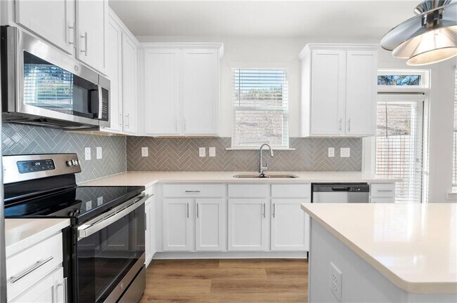 Building Photo - 2469 Honey Wy