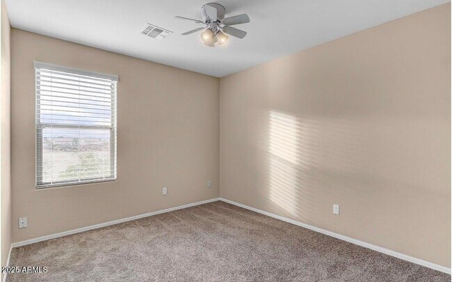 Building Photo - 9043 W Fullam St