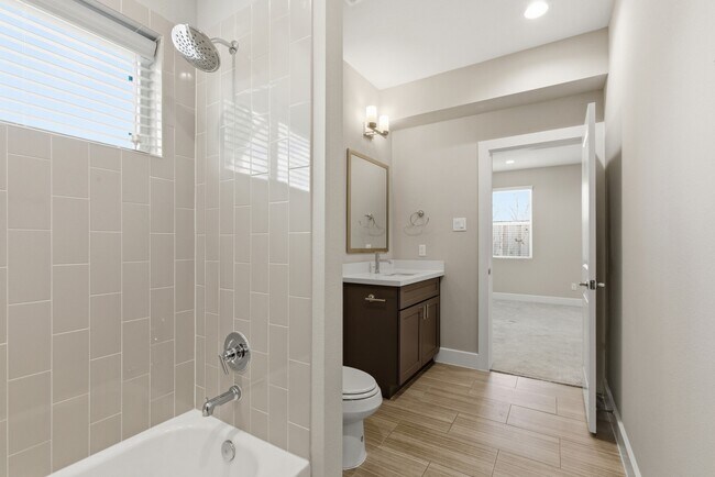 Building Photo - 1222 Upton St