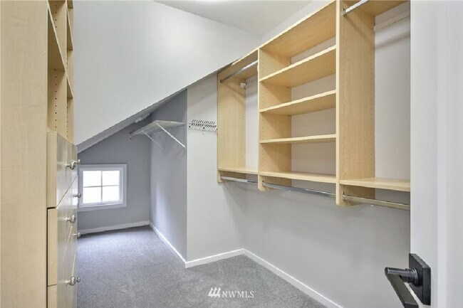Building Photo - 4825 240th Ave SE