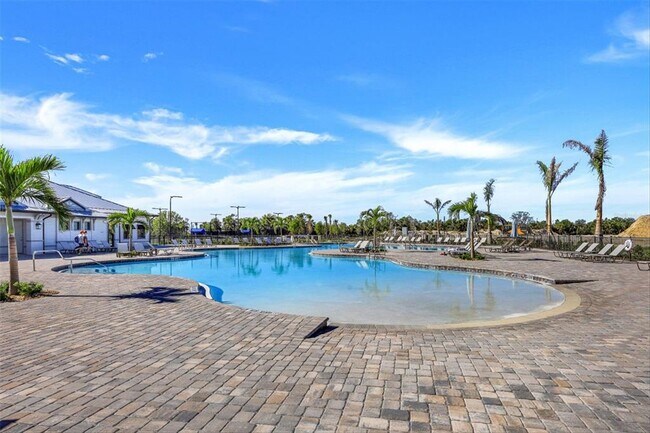 Building Photo - 14050 Heritage Landing Blvd