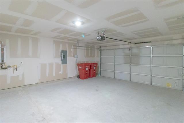 Building Photo - 2216 Dunbar Dr