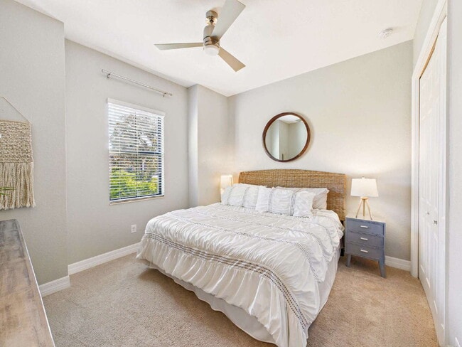 Building Photo - SEASONAL RENTAL – Available in February at $10,000/month